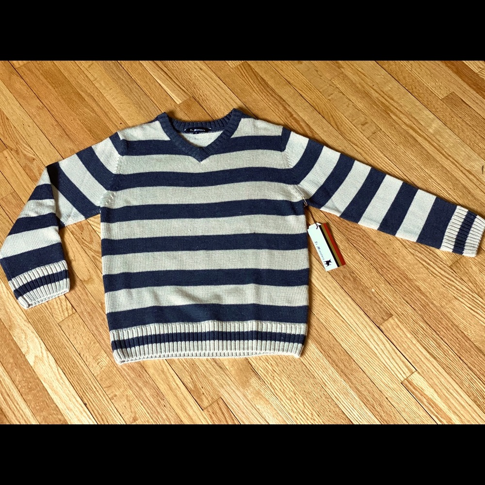 La Miniatura Boys Size 8 V-neck Sweater